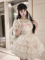 丝缎芭蕾和亮丝带大兔熊