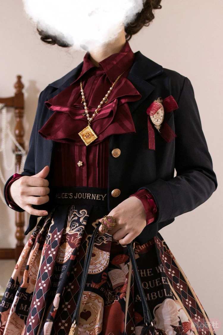 圣夜爱丽丝 西装