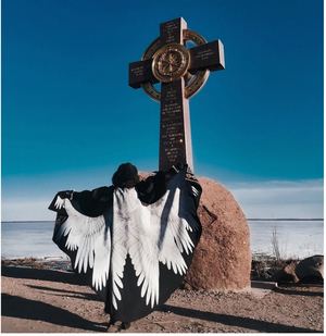 "Angel" two-sided cape