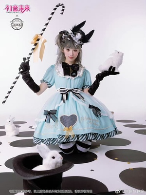 初音未来miku联名 在逃爱丽丝