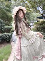 拍了一点四时花