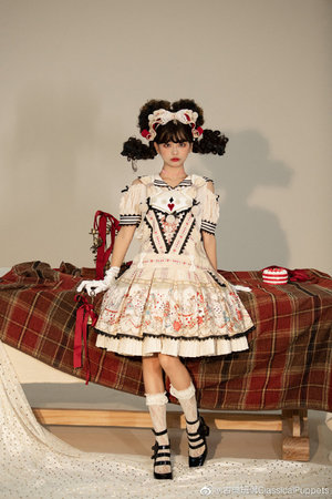 剧院爱丽丝 背带（2020）