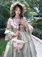 拍了一点四时花