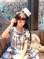 夏天就是要穿点海军风的小裙子呀