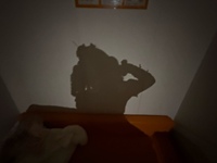 菲明天走,和芊还有小张一起麻将