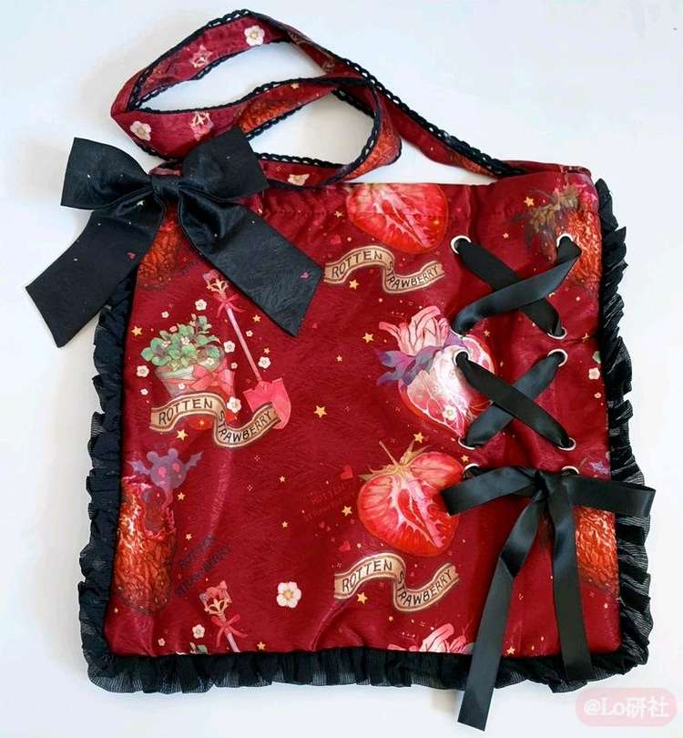 腐烂草莓 枕头包