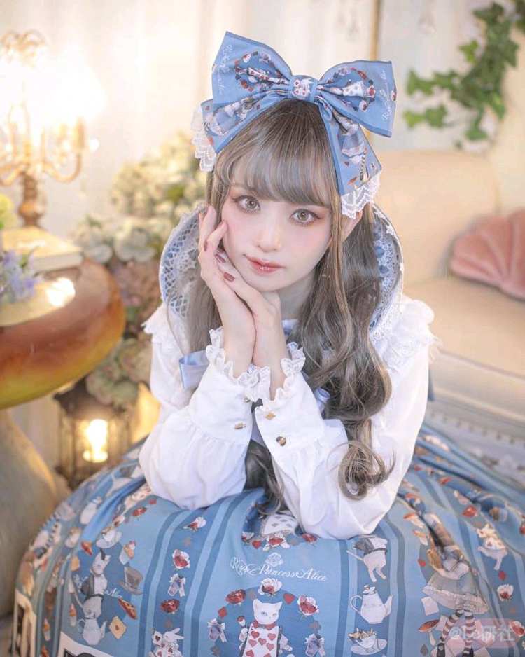 Cat in Wonderland KC