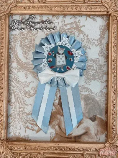 Cat in Wonderland 徽章