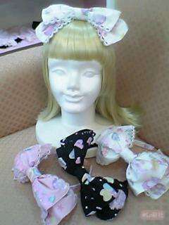 Toy Parade Head Bow (2007)
