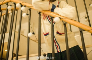 学院毛衣