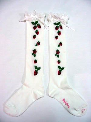 Strawberry Pattern Knee Socks（2003）