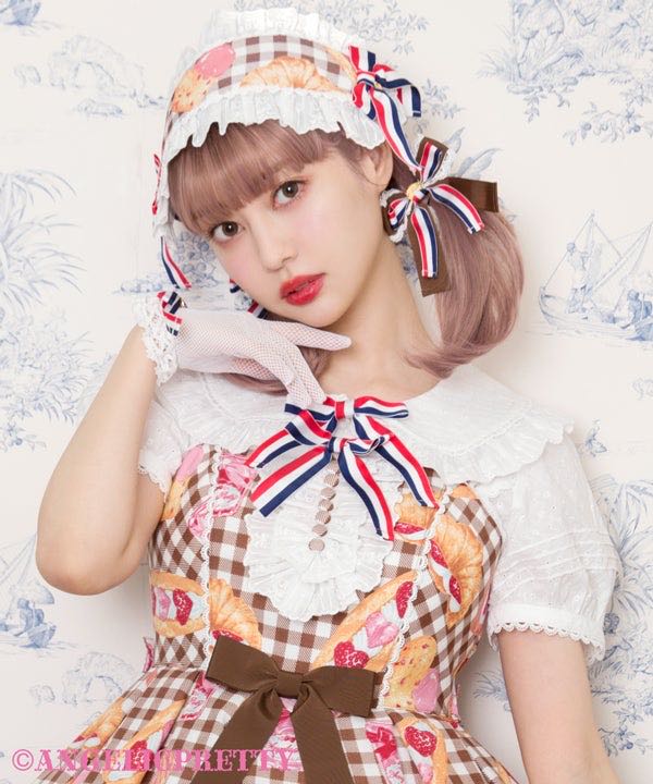 Strawberry Bread Bakery Headdress（2022）