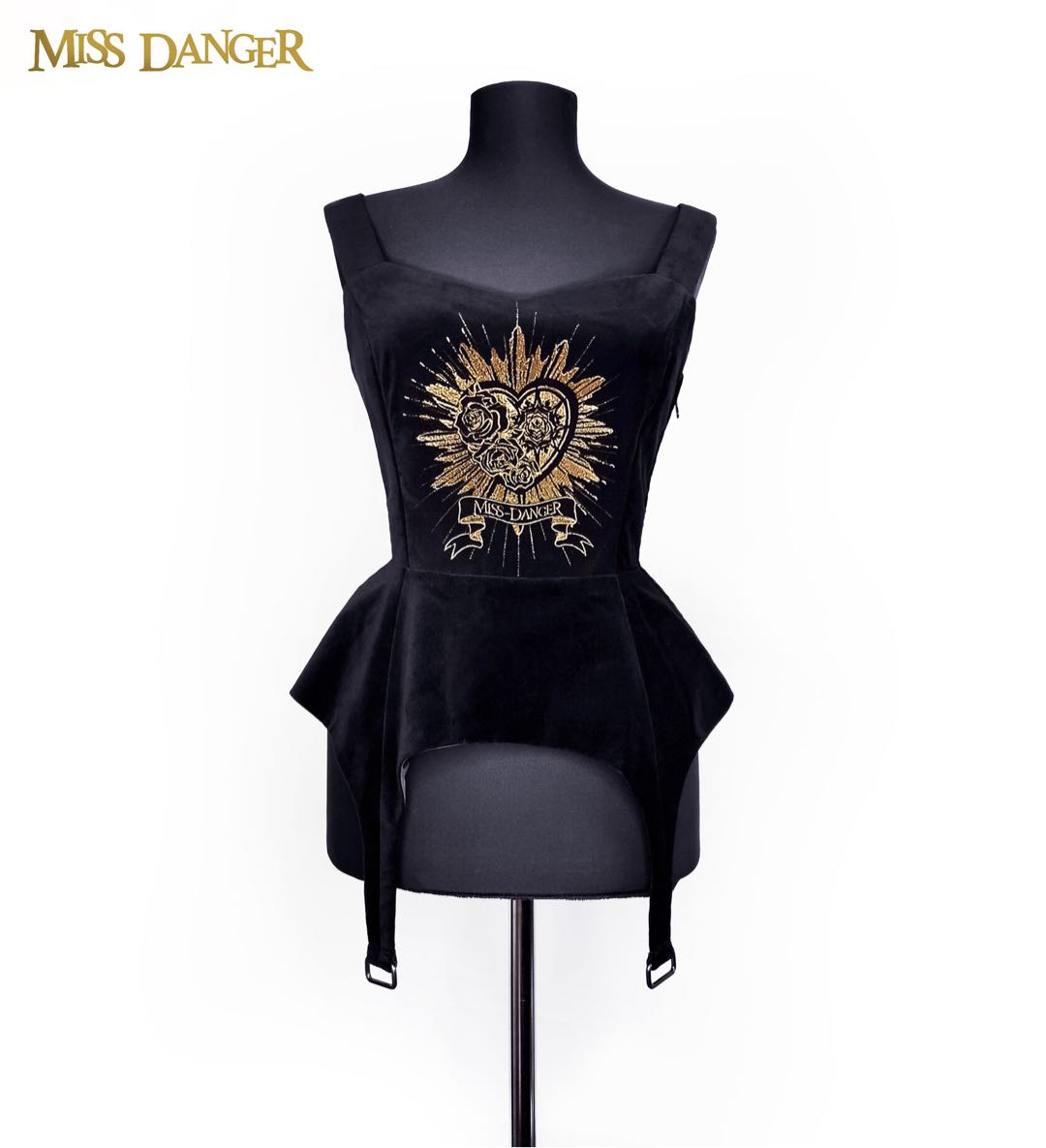 Velvet top with embroidery "Royal Heart"