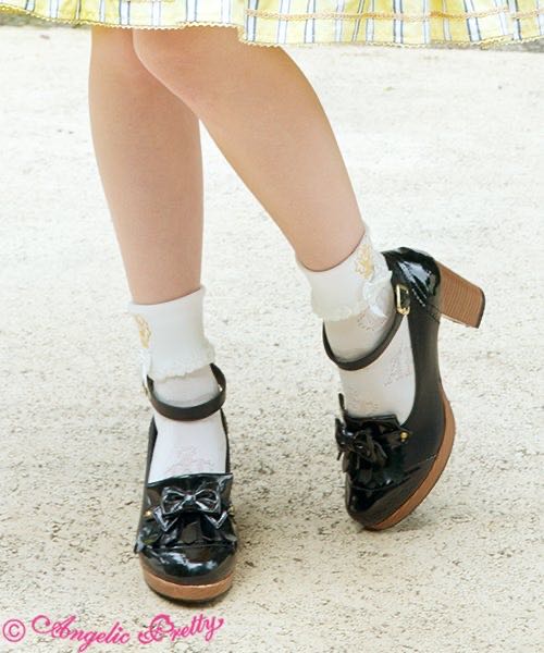 Bunny College Crew Length Socks（2020）