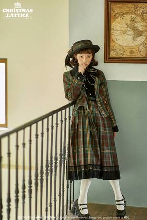 格子拼丝绒 套装（SK背带裙+西装外套）