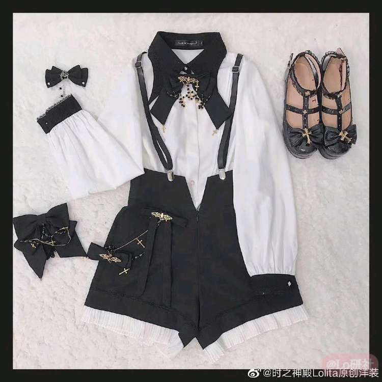 冰息 百褶高腰短裤