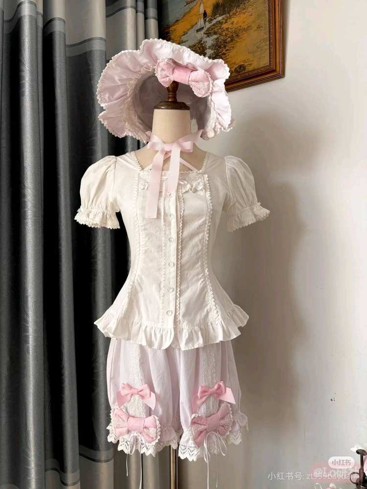 春日桃姬 本白短袖衬衫