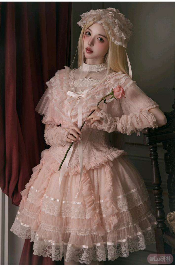 蛰光 短裙套装（上衣＋短下裙）