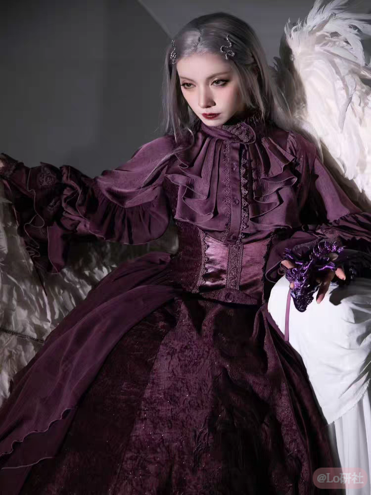 龙骨墓园 蛇年刺绣版